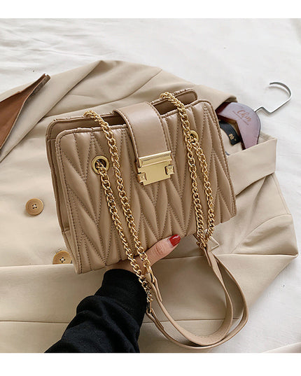 Pleated chain handbag