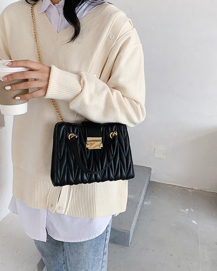 Pleated chain handbag
