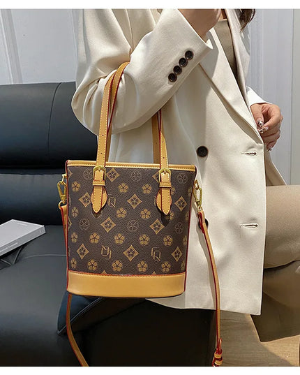 Fashion bucket bag for women with vintage print and versatile design