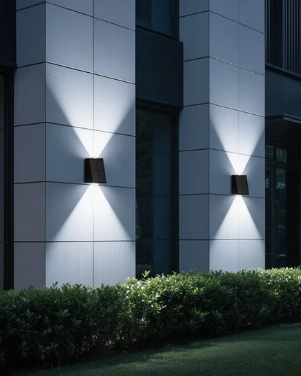 2LEDs Solar Outdoor Lights