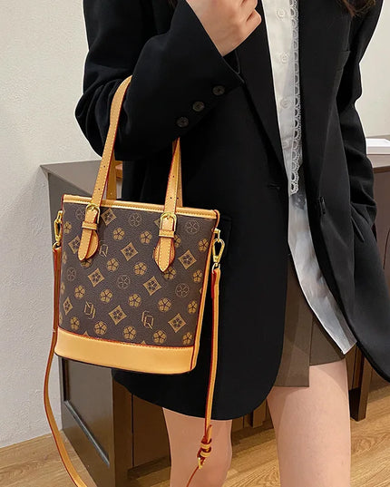 Fashion bucket bag for women with vintage print and versatile design