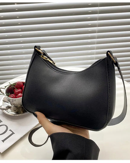 Fashionable and trendy solid-color handbag