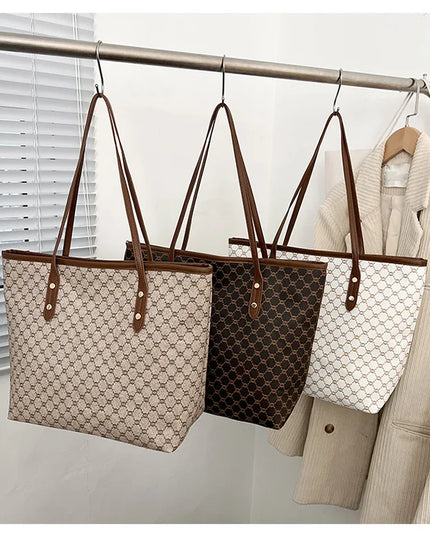Large women's handbag, simple and versatile
