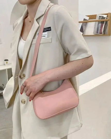 Fashionable and trendy solid-color handbag