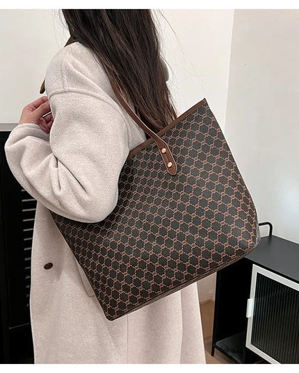 Large women's handbag, simple and versatile
