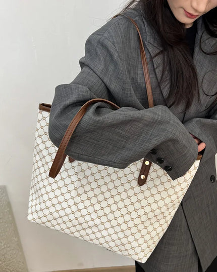 Large women's handbag, simple and versatile