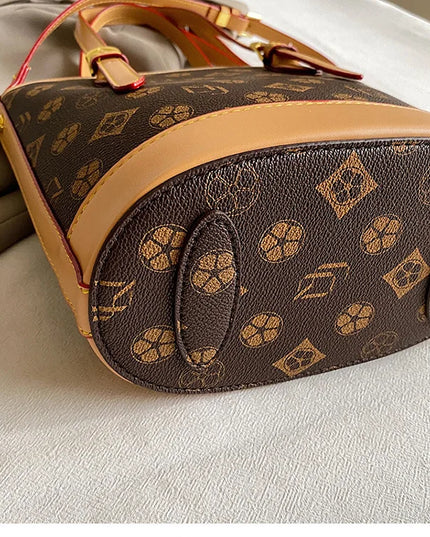 Fashion bucket bag for women with vintage print and versatile design