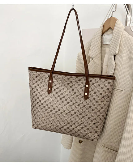 Large women's handbag, simple and versatile