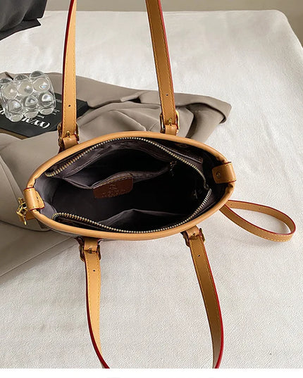 Fashion bucket bag for women with vintage print and versatile design