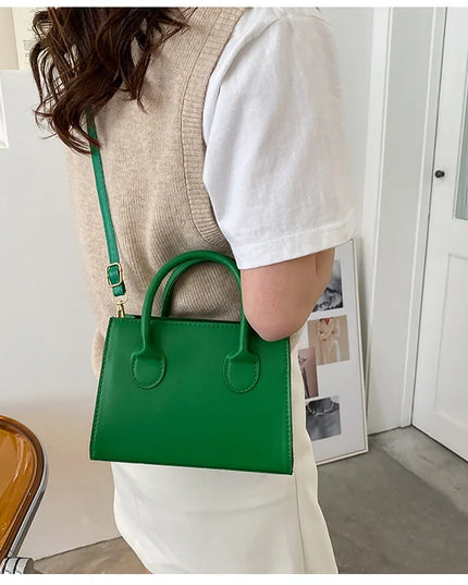 Elegant Black Handbag with Dual Handles